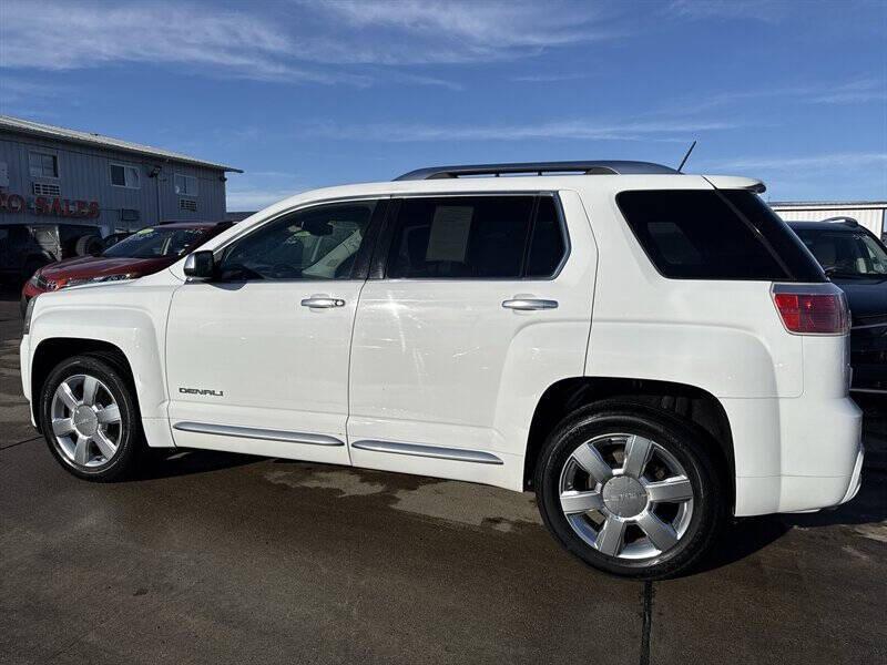 used 2015 GMC Terrain car, priced at $9,995