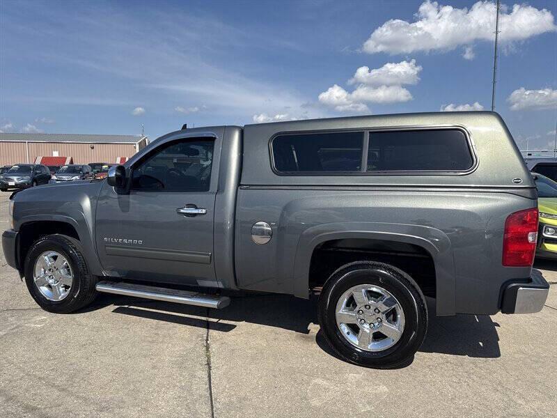 used 2011 Chevrolet Silverado 1500 car, priced at $17,900