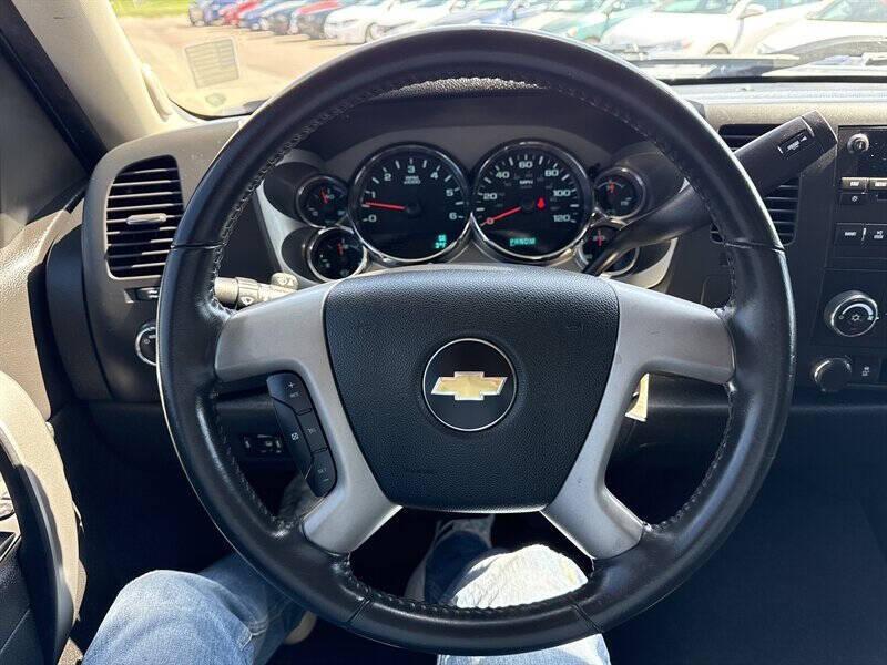 used 2011 Chevrolet Silverado 1500 car, priced at $17,900