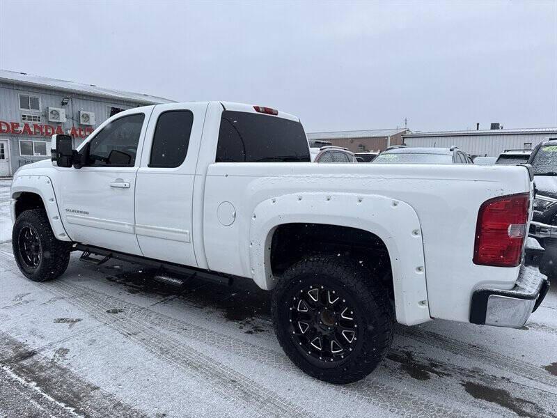 used 2010 Chevrolet Silverado 1500 car, priced at $10,900