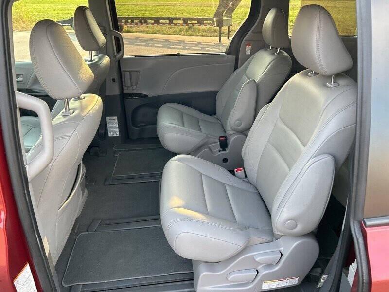 used 2020 Toyota Sienna car, priced at $19,900