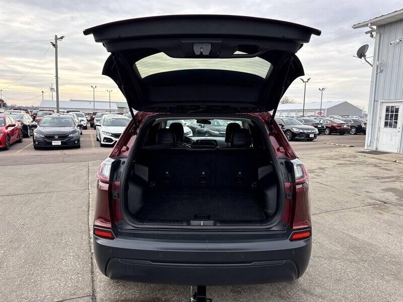 used 2019 Jeep Cherokee car, priced at $12,900