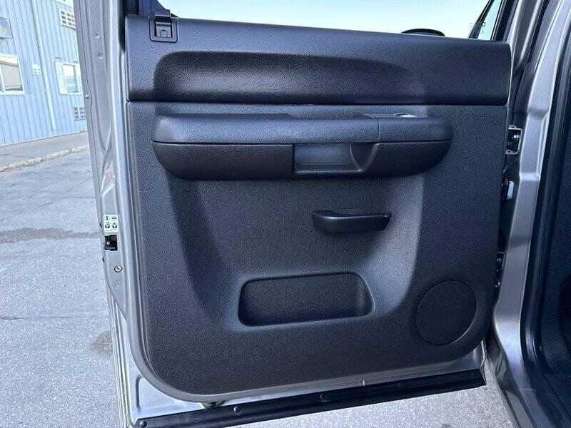 used 2013 Chevrolet Silverado 1500 car, priced at $18,995