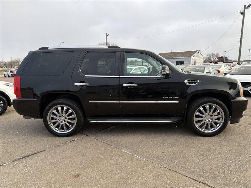 used 2011 Cadillac Escalade car, priced at $10,995