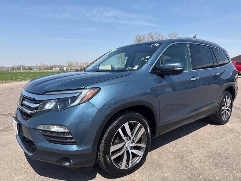 used 2016 Honda Pilot car, priced at $15,995