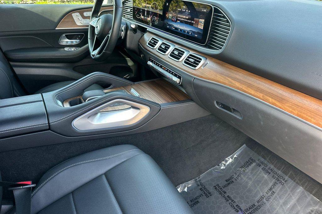 used 2025 Mercedes-Benz GLE 350 car, priced at $55,684