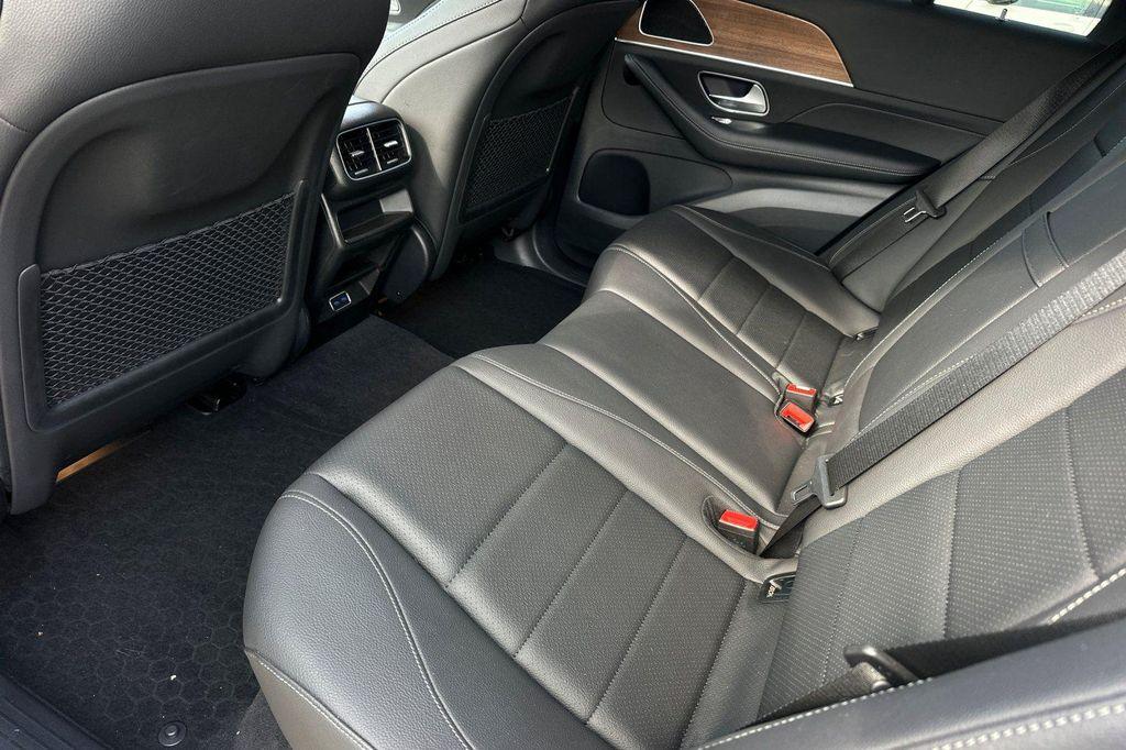 used 2025 Mercedes-Benz GLE 350 car, priced at $55,684
