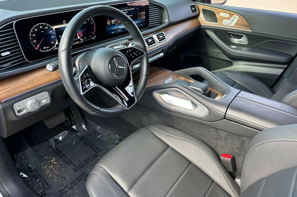 used 2025 Mercedes-Benz GLE 350 car, priced at $55,684