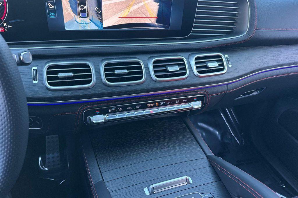 new 2026 Mercedes-Benz AMG GLE 53 car, priced at $102,050