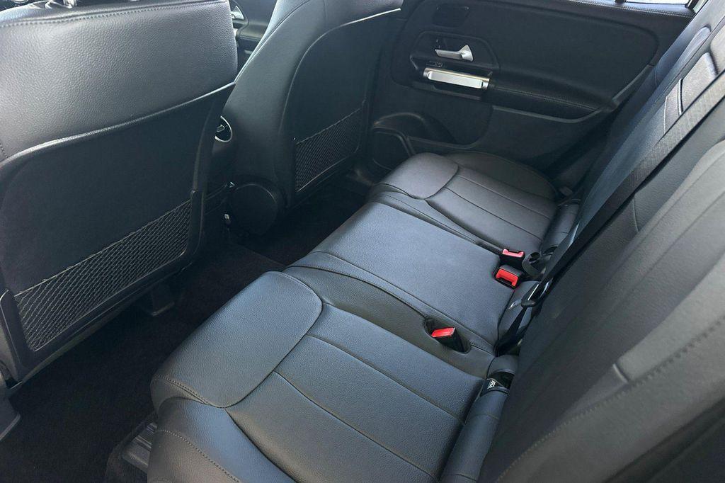 new 2026 Mercedes-Benz GLB 250 car, priced at $46,685