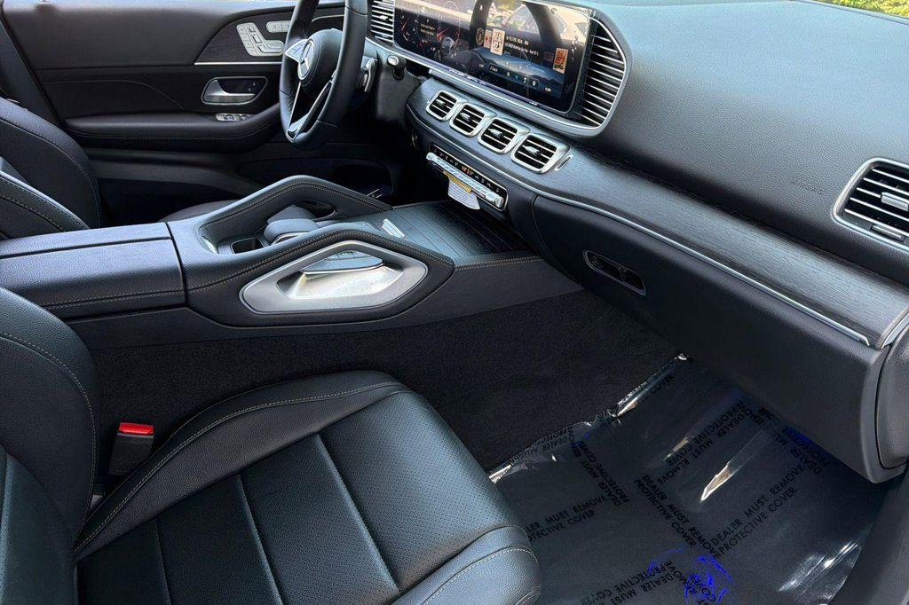 new 2026 Mercedes-Benz GLE 450 car, priced at $77,217