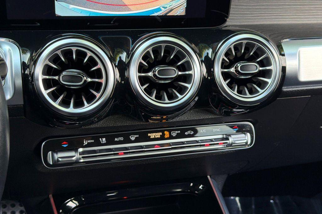 used 2022 Mercedes-Benz GLB 250 car, priced at $27,872