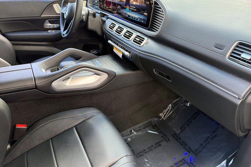 new 2026 Mercedes-Benz GLE 450 car, priced at $85,982
