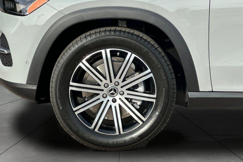 new 2026 Mercedes-Benz GLE 350 car, priced at $72,150