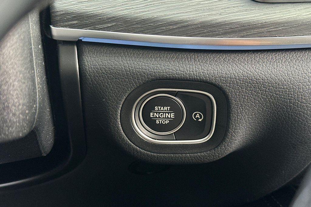 new 2026 Mercedes-Benz GLE 350 car, priced at $72,150