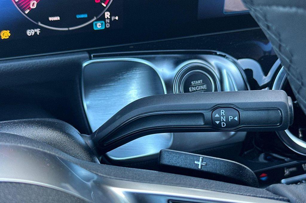 new 2026 Mercedes-Benz GLB 250 car, priced at $47,980