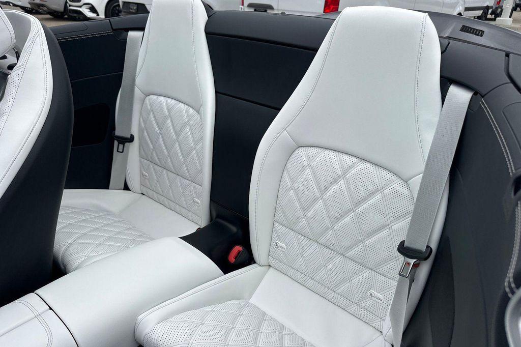 new 2026 Mercedes-Benz AMG SL 43 car, priced at $125,150