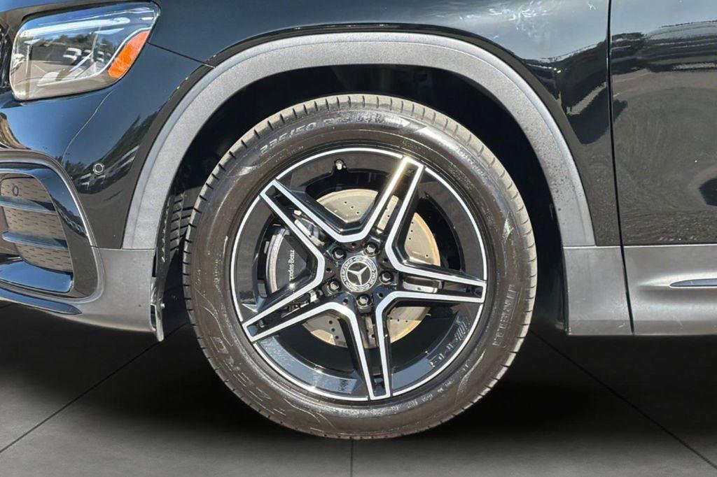 used 2024 Mercedes-Benz GLB 250 car, priced at $33,583