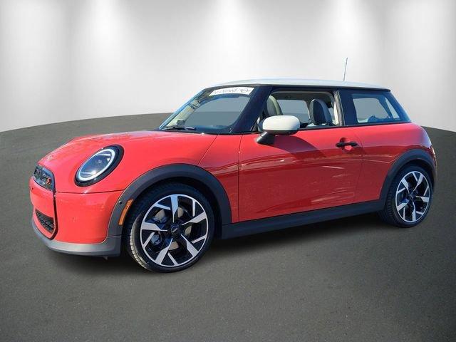 used 2025 MINI Hardtop car, priced at $29,021