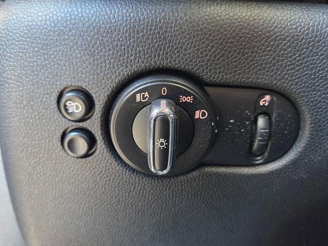 used 2022 MINI Hardtop car, priced at $16,129