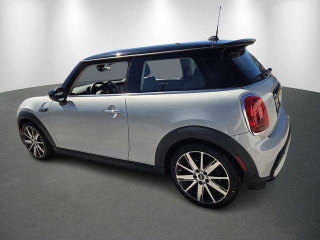 used 2022 MINI Hardtop car, priced at $21,357