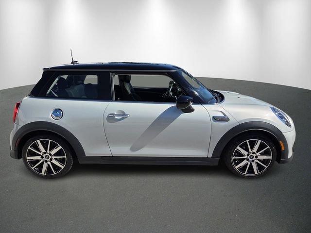 used 2022 MINI Hardtop car, priced at $21,357