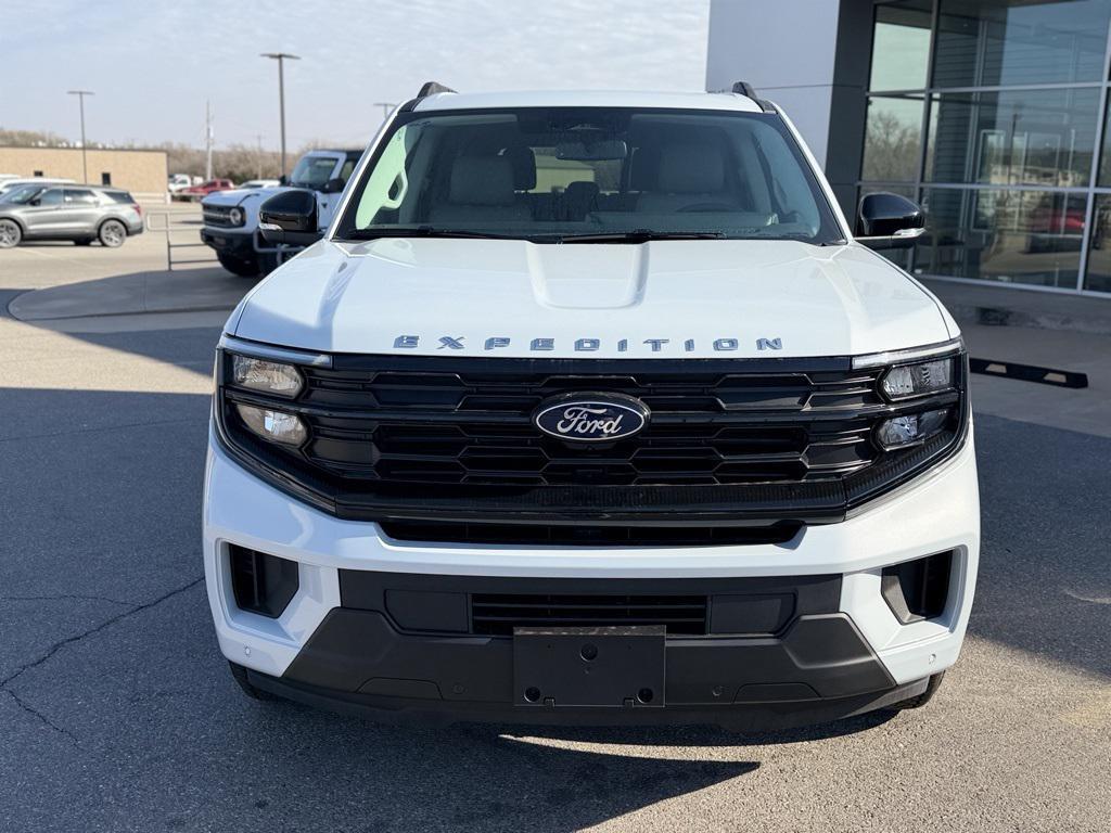 new 2025 Ford Expedition car, priced at $75,745