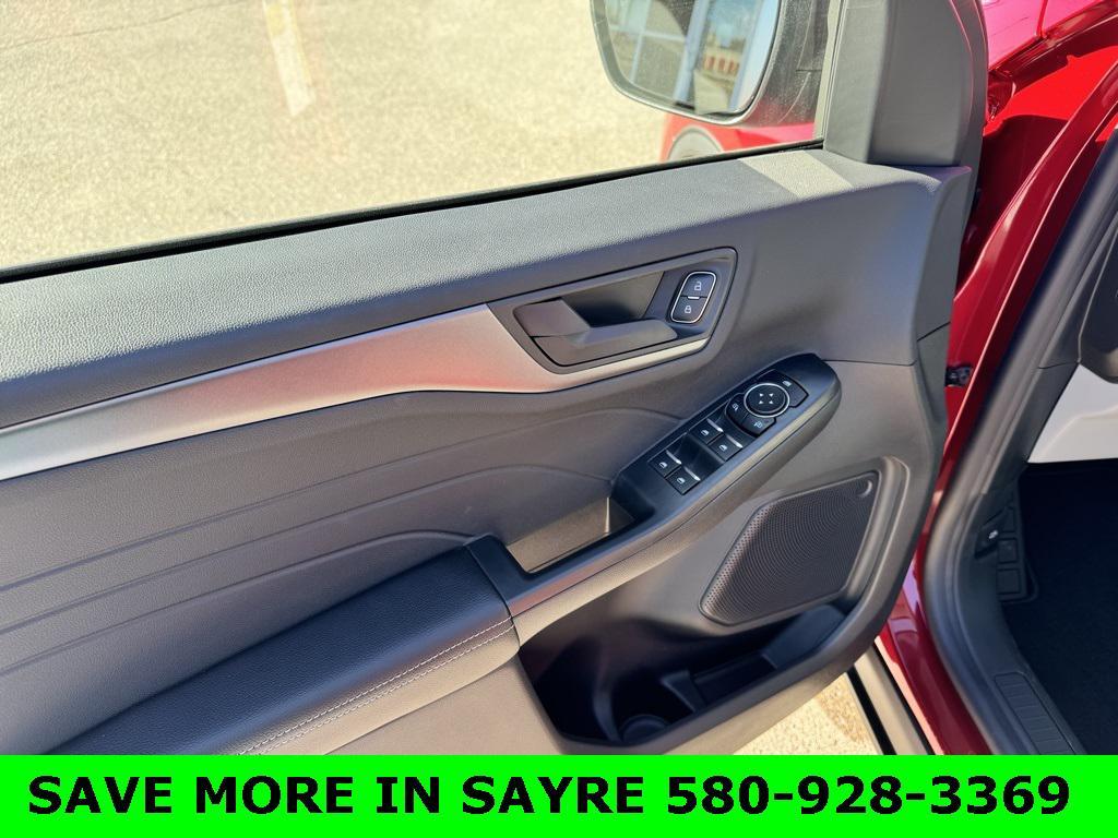 new 2025 Ford Escape car, priced at $30,060