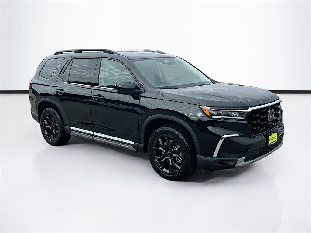 new 2025 Honda Pilot car, priced at $46,564