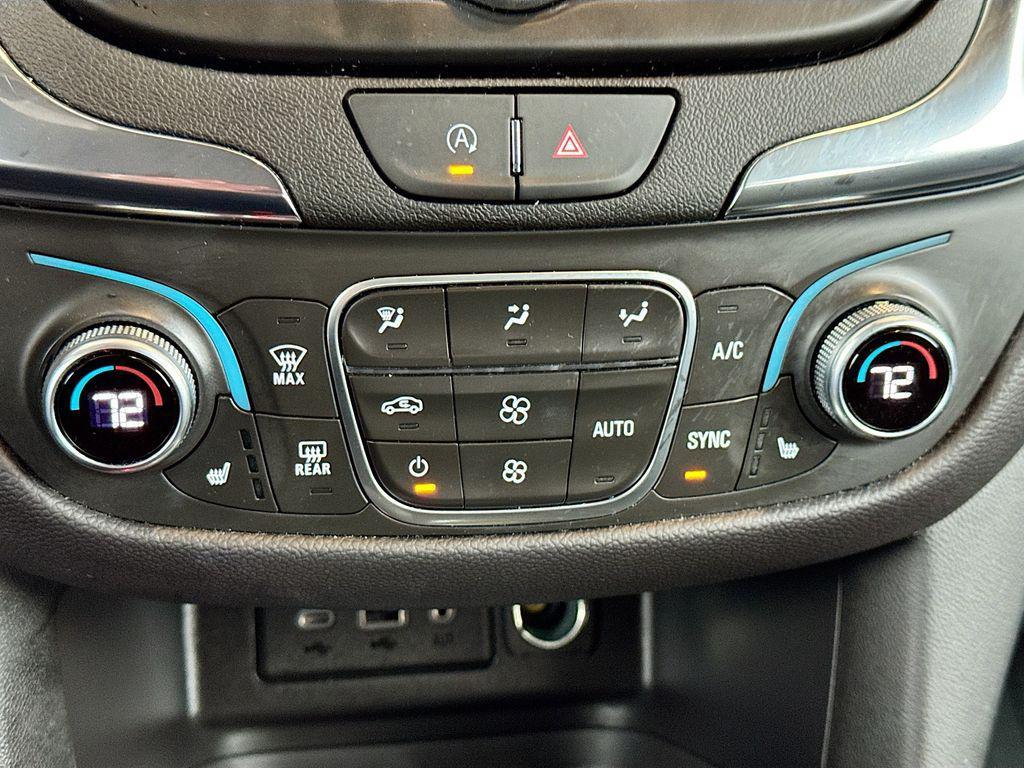 used 2024 Chevrolet Equinox car, priced at $21,999