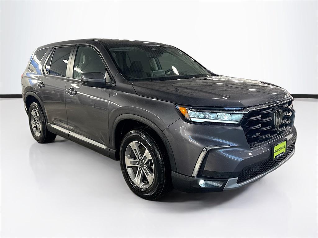 new 2025 Honda Pilot car, priced at $42,415