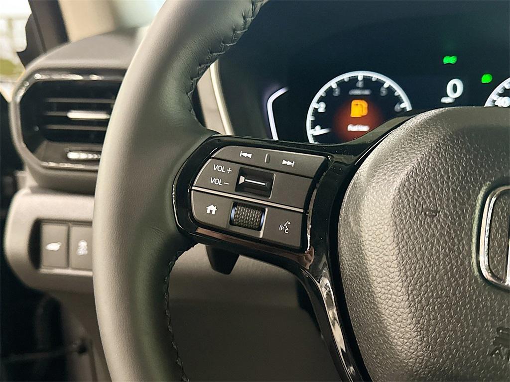 new 2025 Honda Pilot car, priced at $42,415