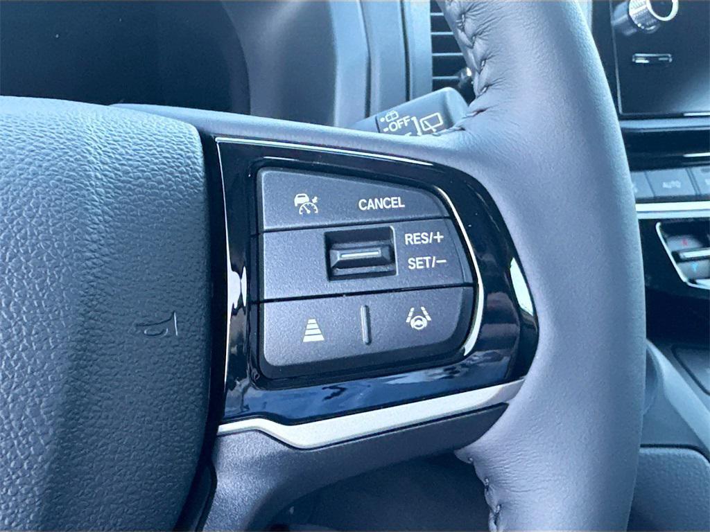 new 2026 Honda Odyssey car, priced at $41,164