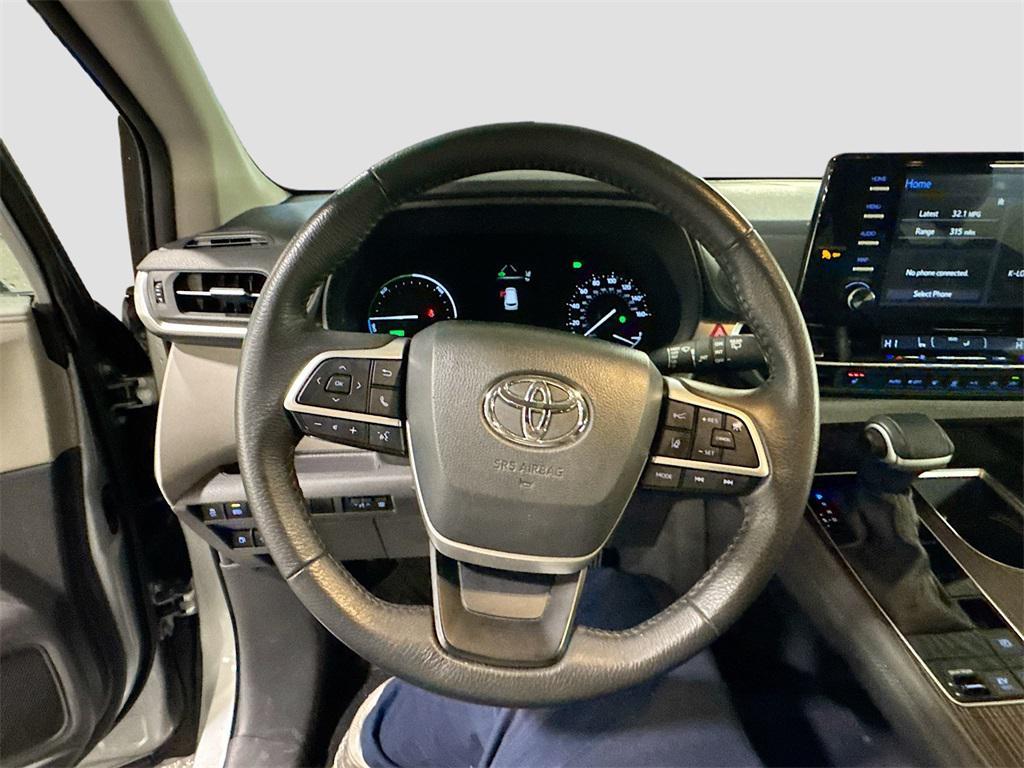 used 2024 Toyota Sienna car, priced at $38,500