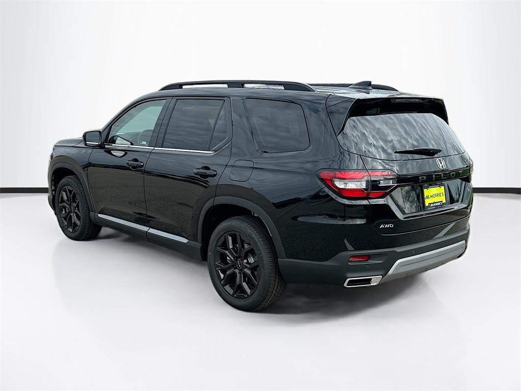 new 2025 Honda Pilot car, priced at $46,339