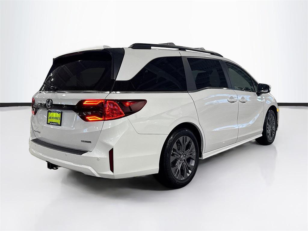 new 2026 Honda Odyssey car, priced at $45,632