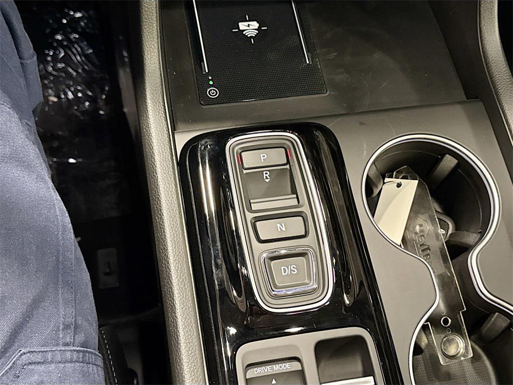 new 2025 Honda Pilot car, priced at $45,303