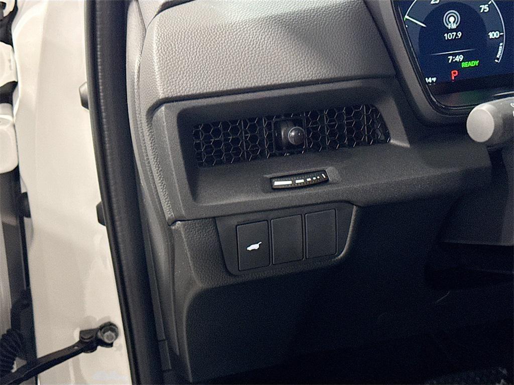 new 2026 Honda CR-V Hybrid car, priced at $39,115