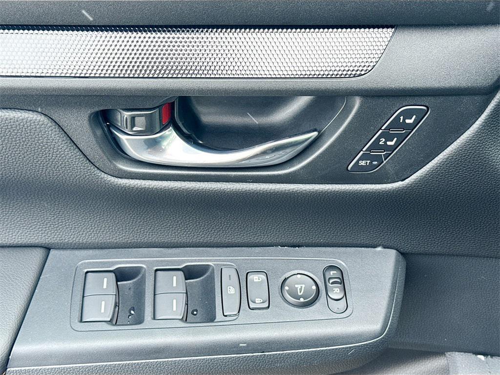 new 2026 Honda CR-V Hybrid car, priced at $38,683