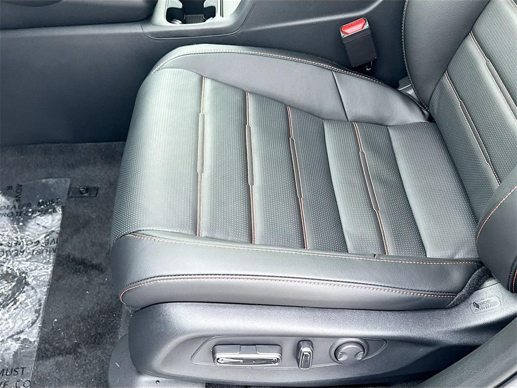 new 2026 Honda CR-V Hybrid car, priced at $38,683