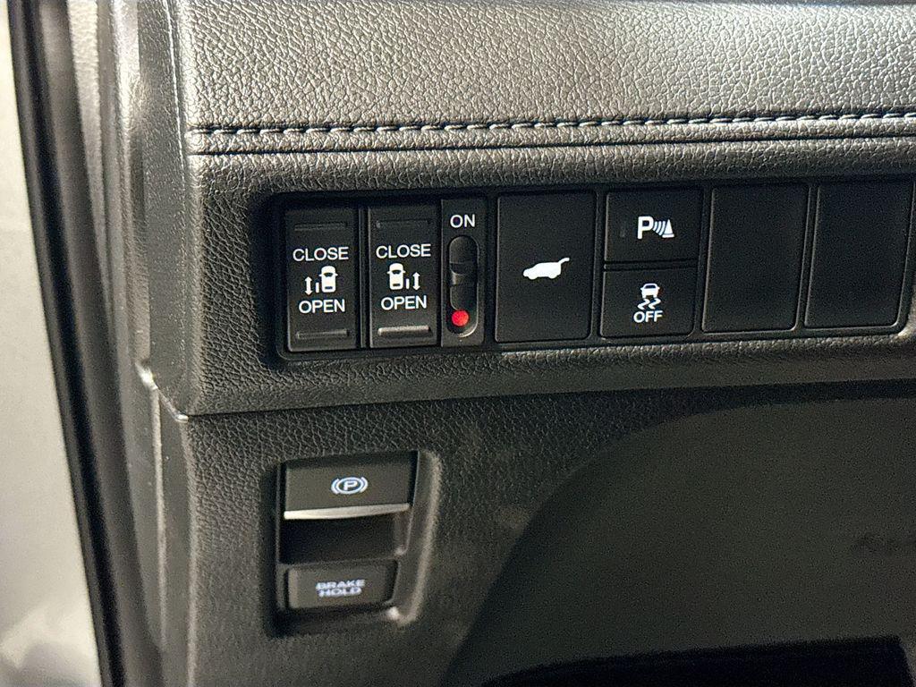 new 2026 Honda Odyssey car, priced at $45,232