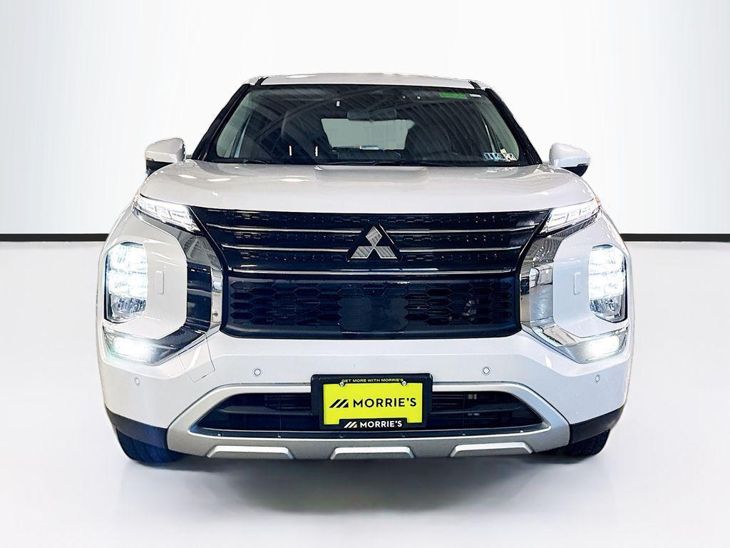 used 2024 Mitsubishi Outlander car, priced at $24,458