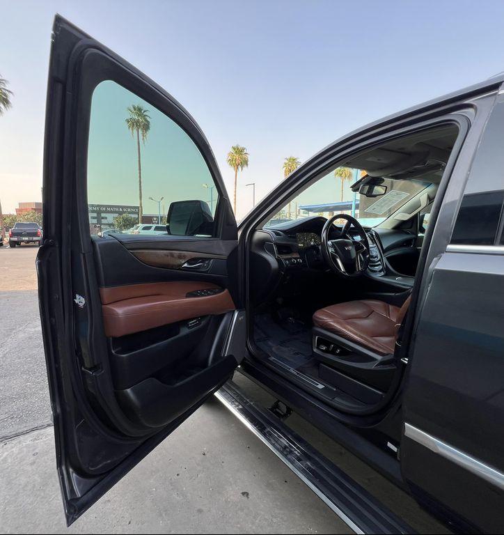 used 2015 Cadillac Escalade ESV car, priced at $17,995