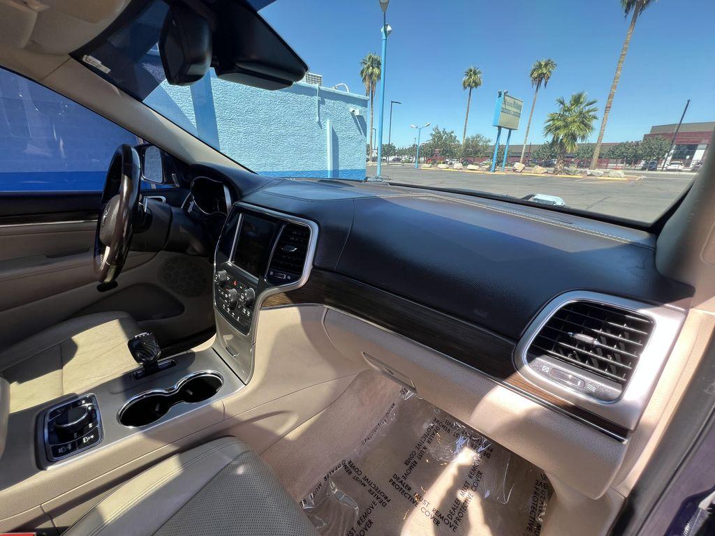 used 2014 Jeep Grand Cherokee car, priced at $11,995