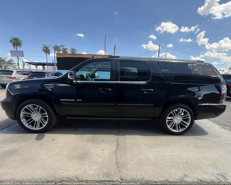 used 2013 Cadillac Escalade ESV car, priced at $11,995
