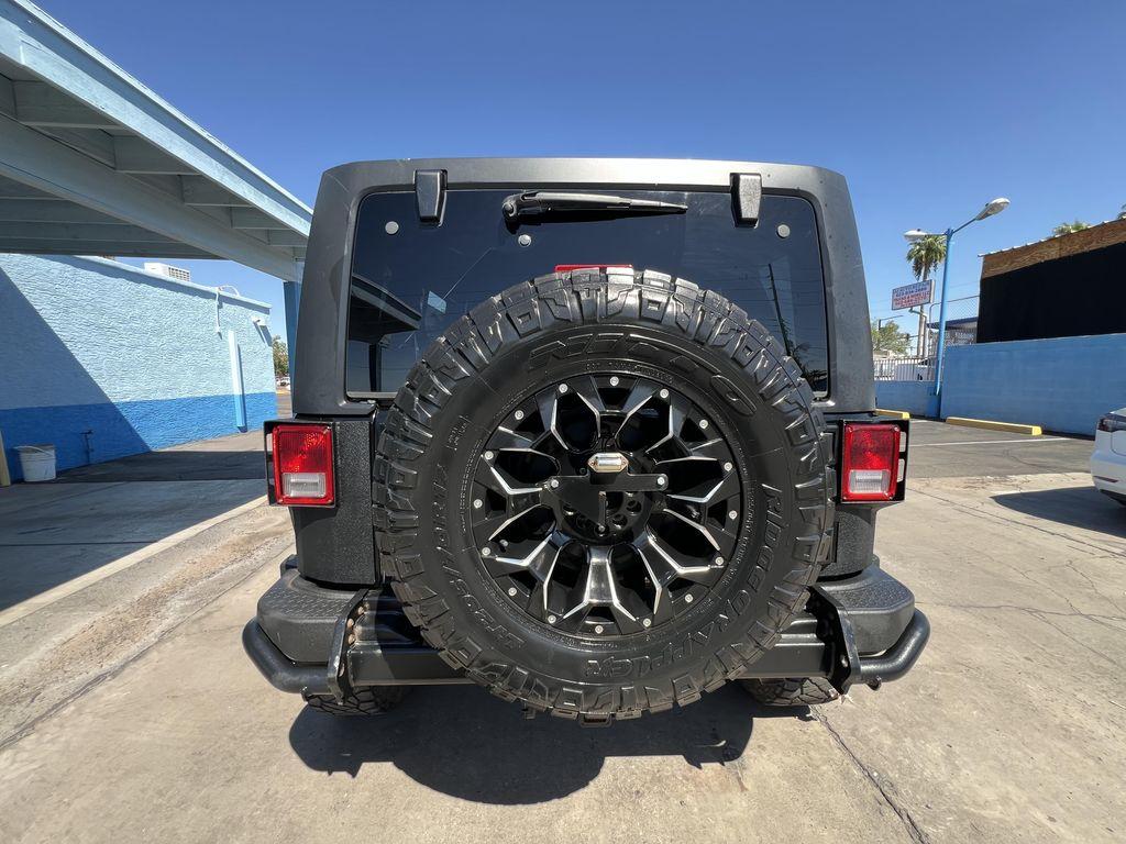 used 2013 Jeep Wrangler Unlimited car, priced at $14,995