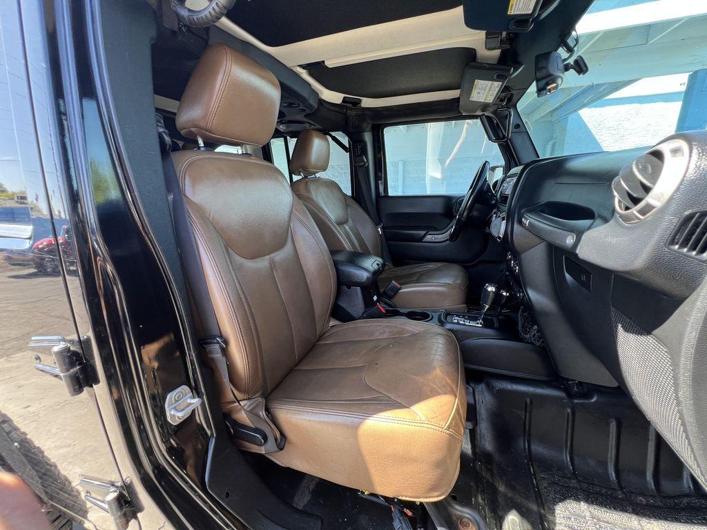 used 2013 Jeep Wrangler Unlimited car, priced at $14,995