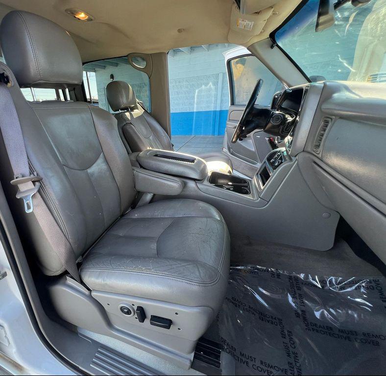 used 2005 Chevrolet Silverado 2500 car, priced at $13,995