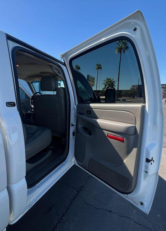 used 2005 Chevrolet Silverado 2500 car, priced at $13,995