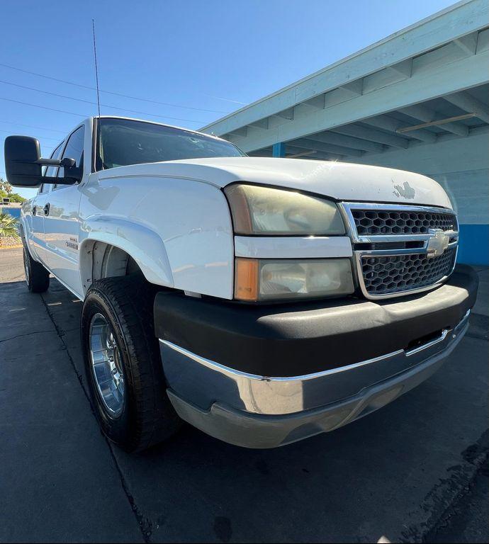 used 2005 Chevrolet Silverado 2500 car, priced at $13,995